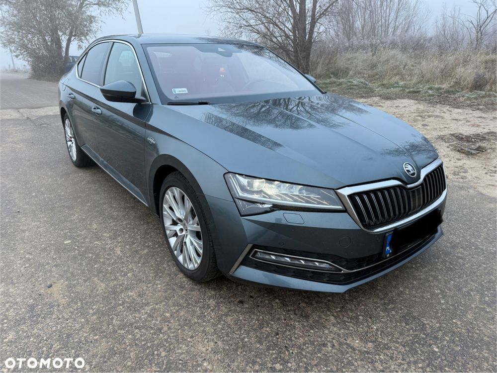 Skoda Superb 2.0 TDI SCR L&K DSG - 4