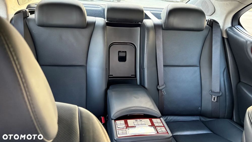 Lexus LS 460 Prestige - 33