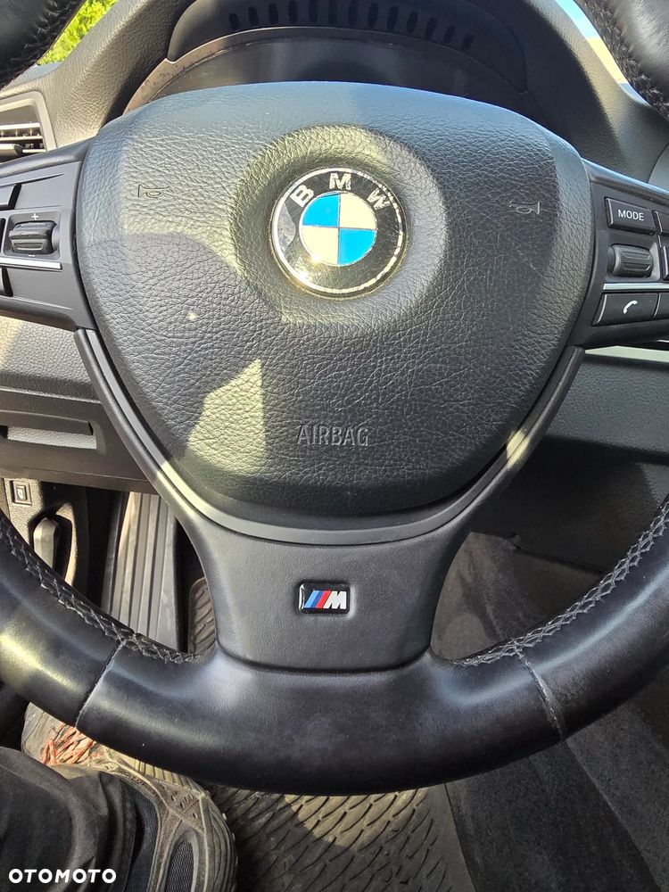 BMW Seria 5 520d Sport-Aut - 32