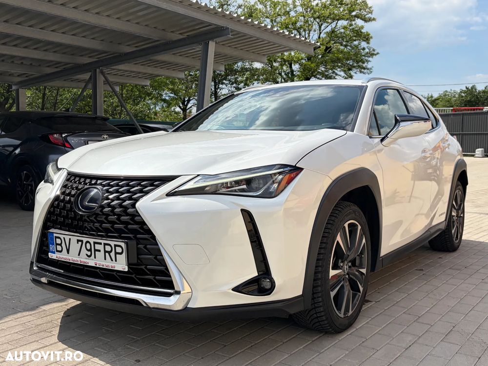 Lexus UX 250h Business Edition - 29
