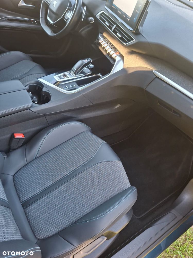 Peugeot 3008 1.5 BlueHDi Allure Pack S&S EAT8 - 19