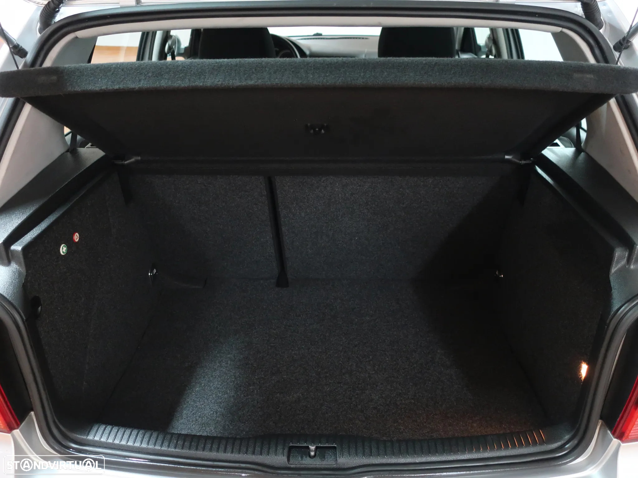 VW Golf 1.4i Pacific - 11