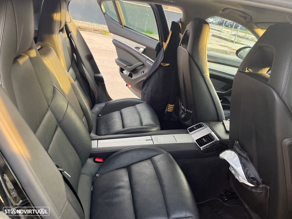 Porsche Panamera 3.0 V6 - 10