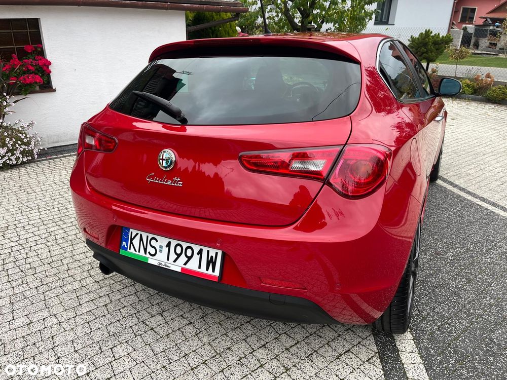 Alfa Romeo Giulietta 2011 photo 4