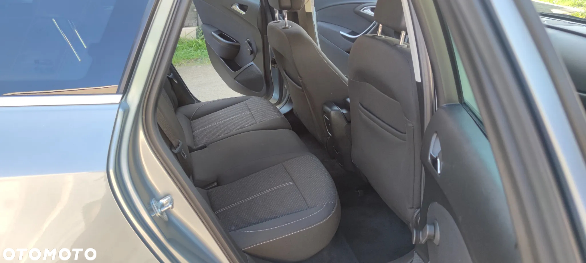 Opel Astra 1.4 Turbo Automatik 150 Jahre - 10