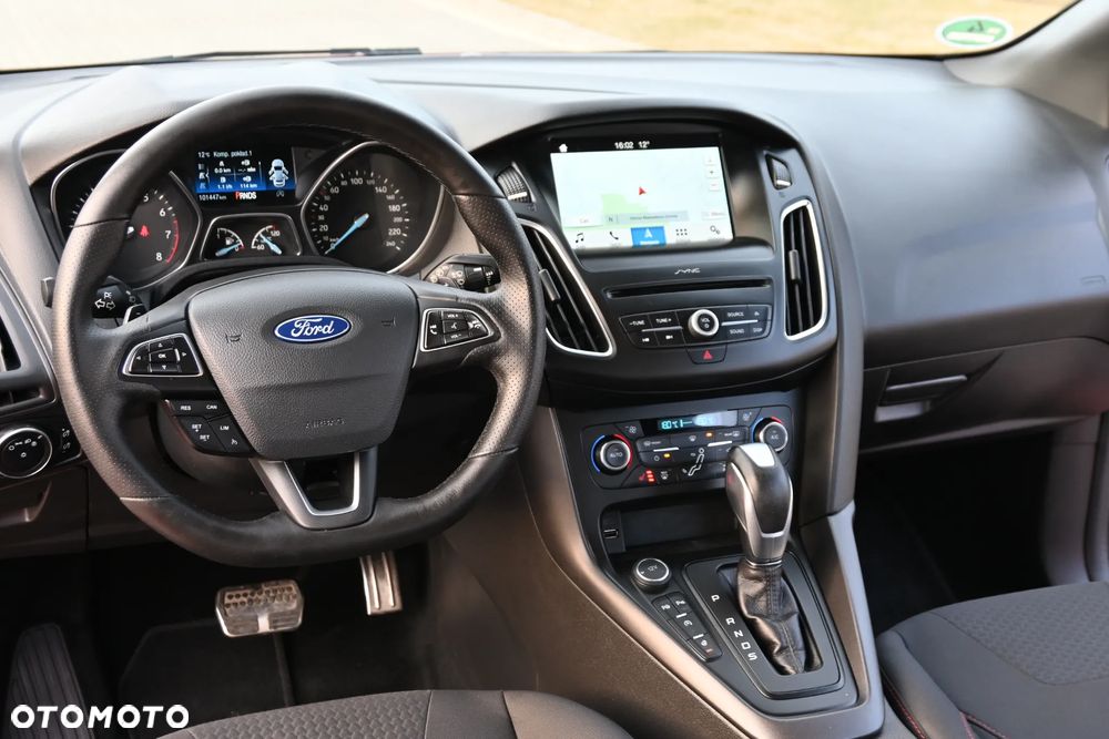 Ford Focus 1.5 EcoBoost STart-Stopp-System ST-LINE X - 31