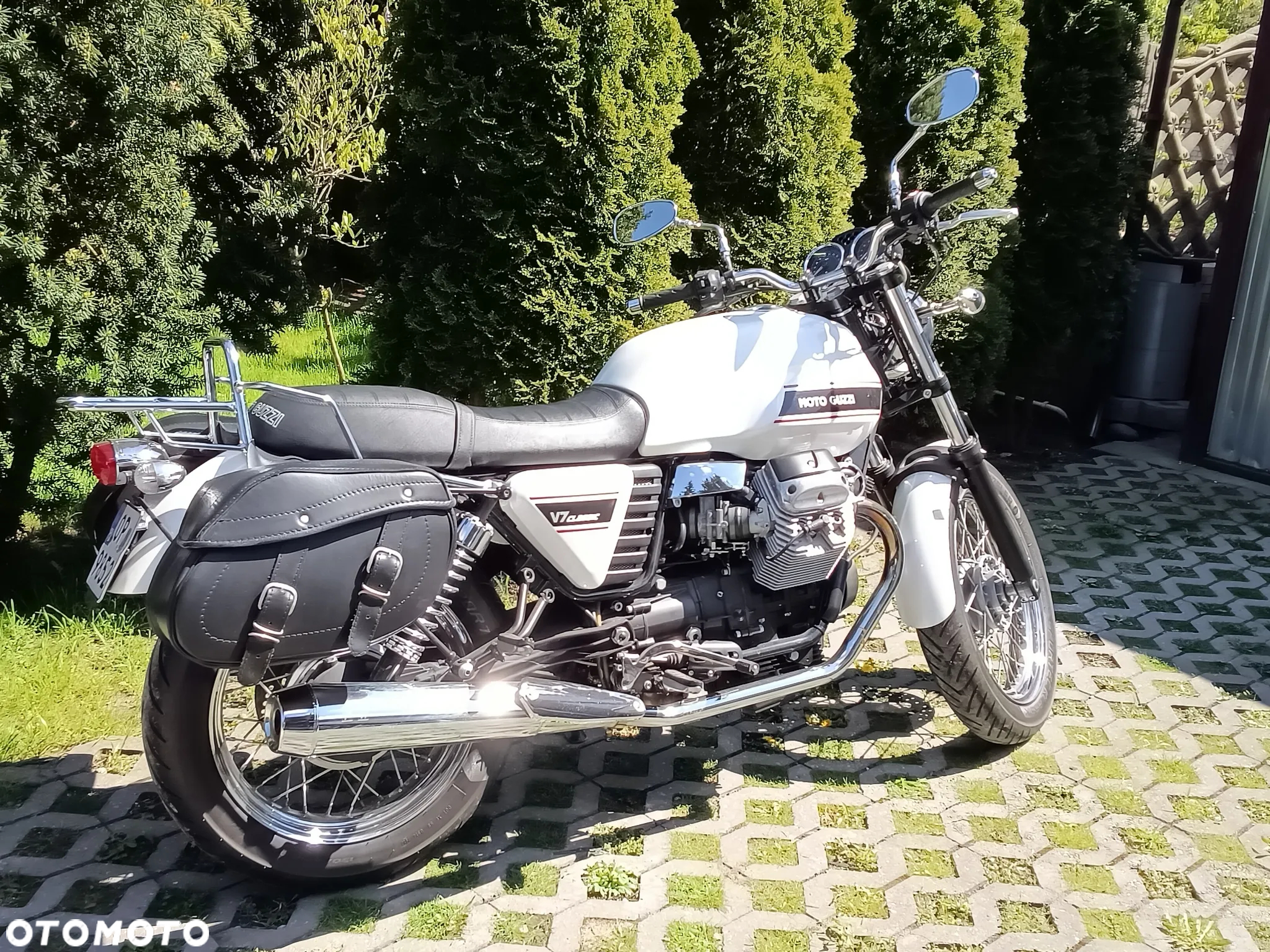 Moto Guzzi V7 - 2
