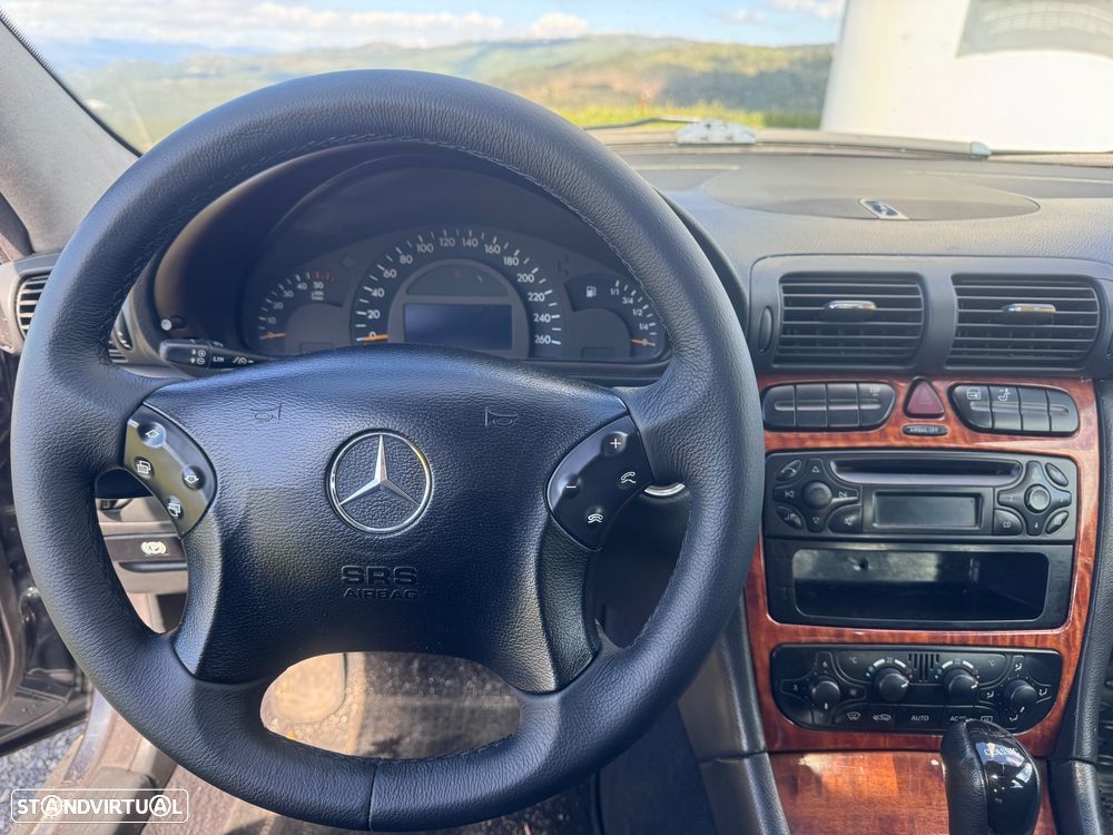 Mercedes-Benz C 220 - 12