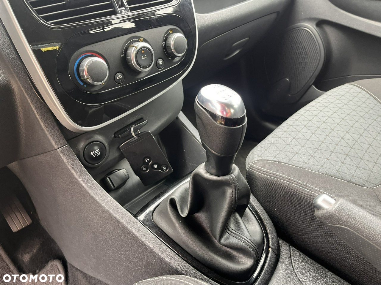 Renault Clio - 20