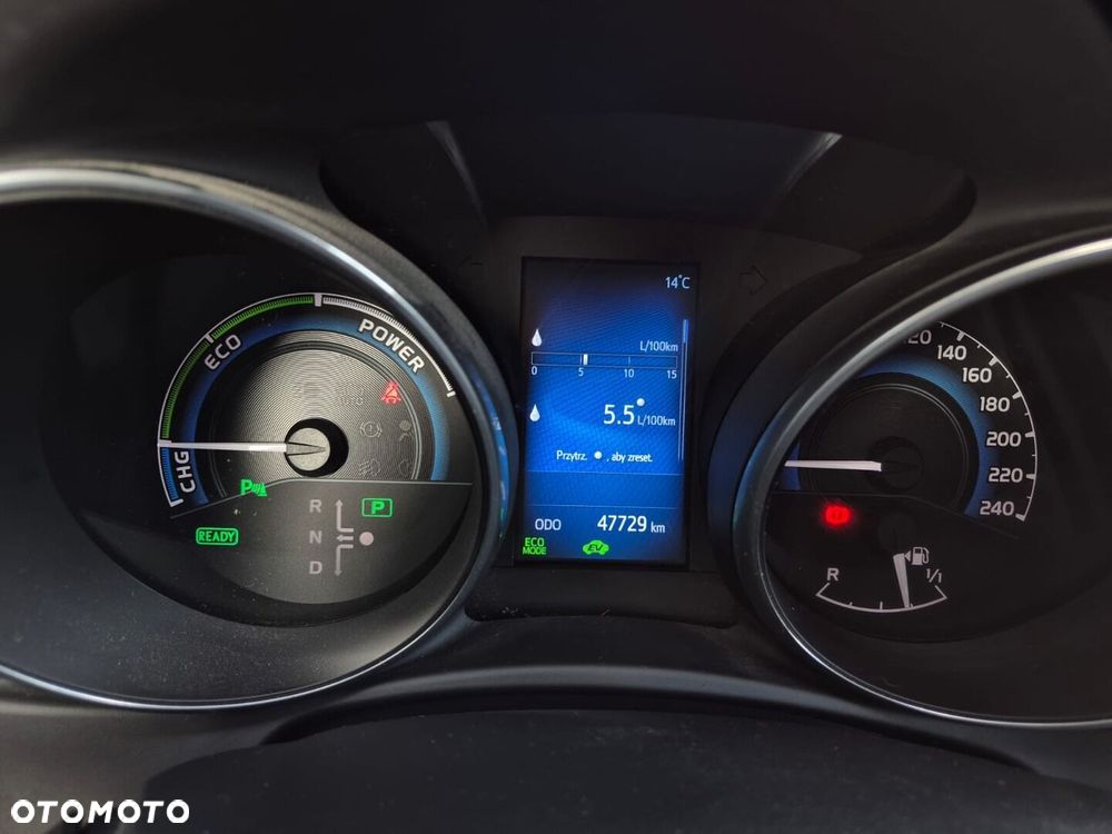 Toyota Auris - 16