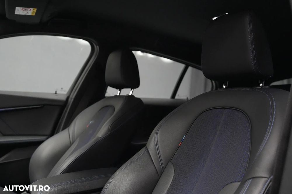 BMW M1 M135i xDrive AT - 17