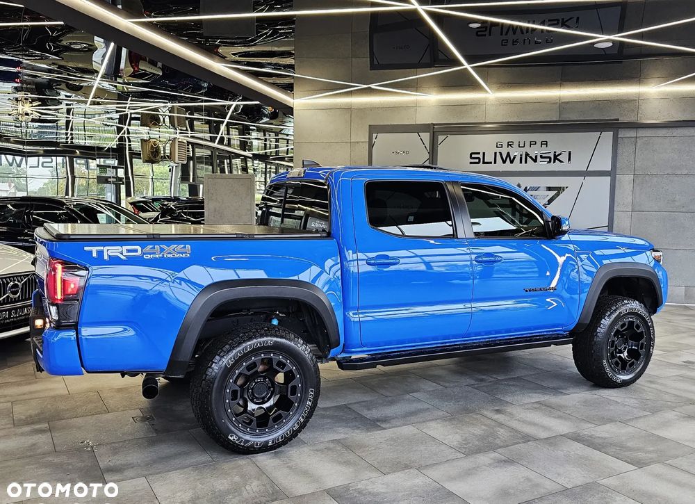 Toyota Tacoma - 10