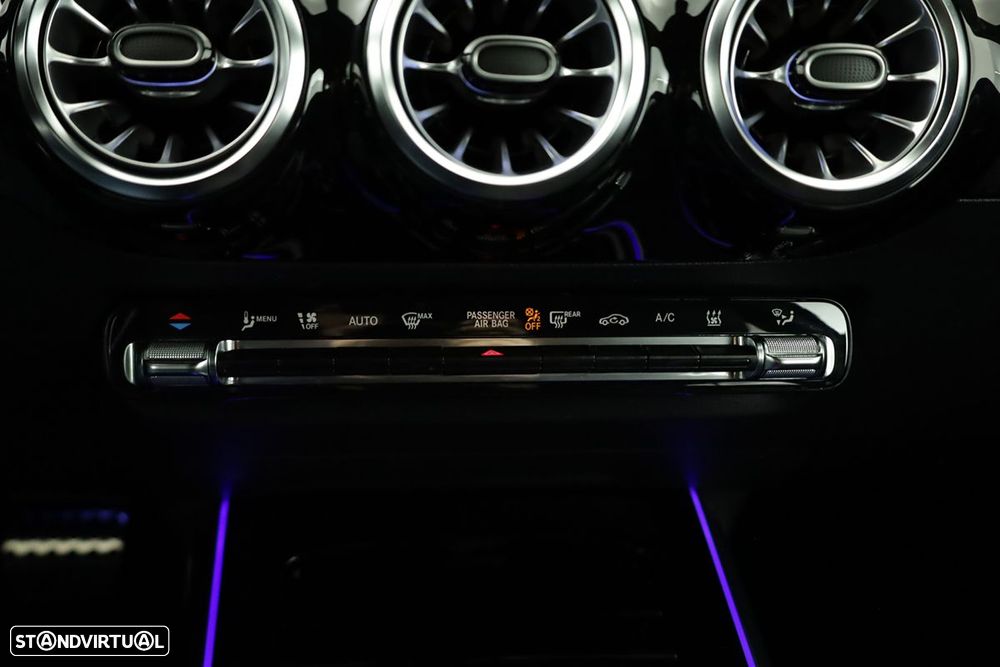 Mercedes-Benz EQA 300 4Matic AMG Line - 14