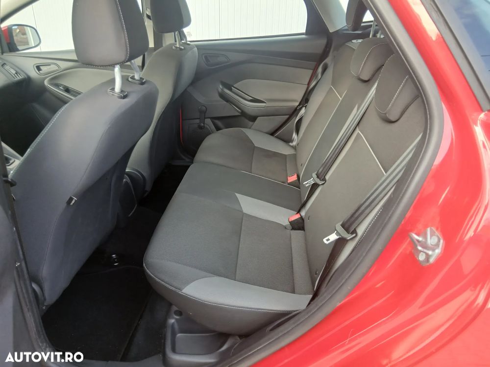 Ford Focus - 6