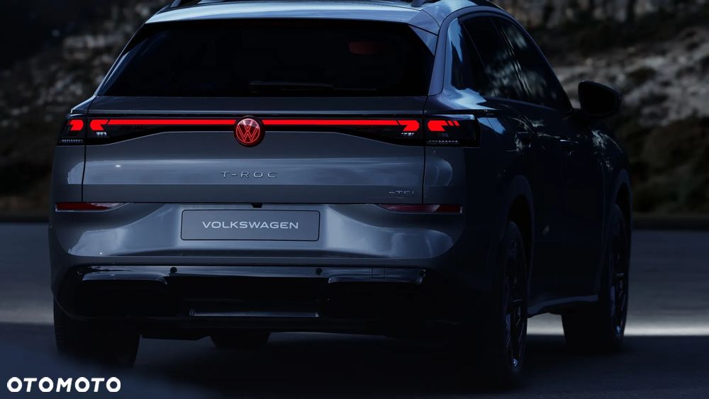 Volkswagen T-Roc 1.5 eTSI R-Line DSG - 19