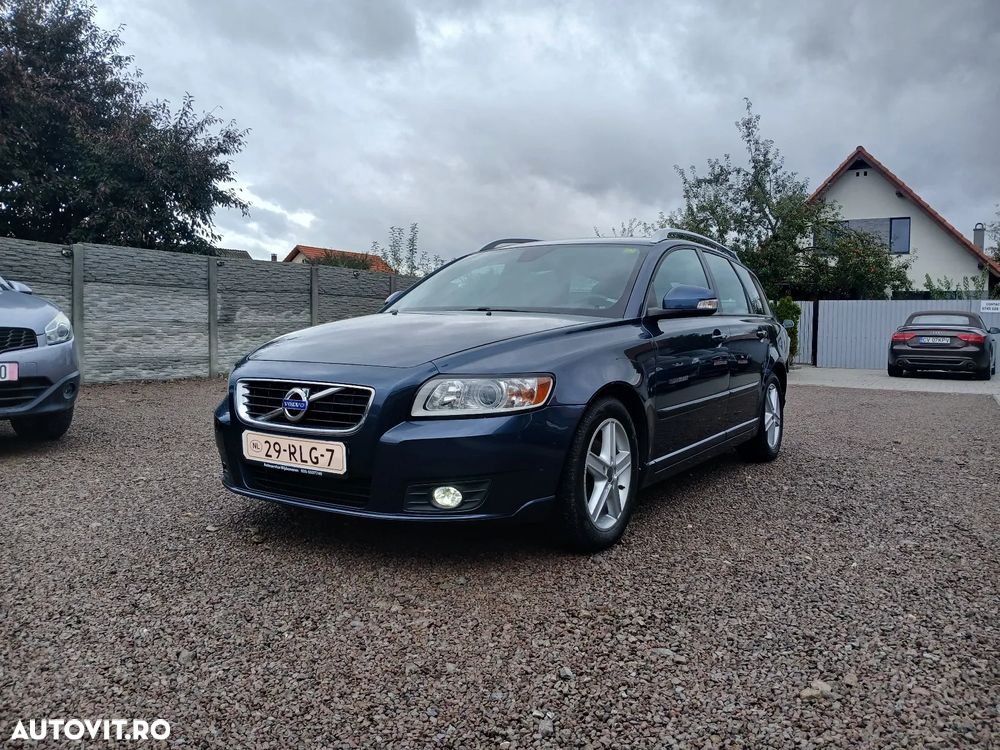 Volvo V50 DPF D2 Summum - 1