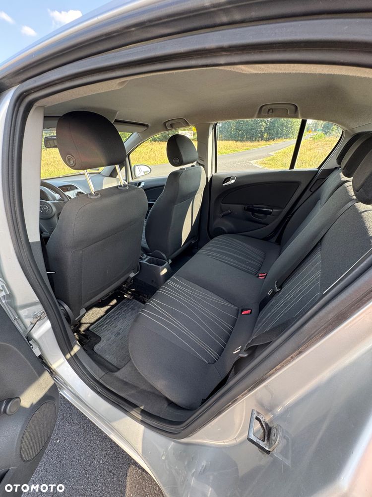 Opel Corsa - 12