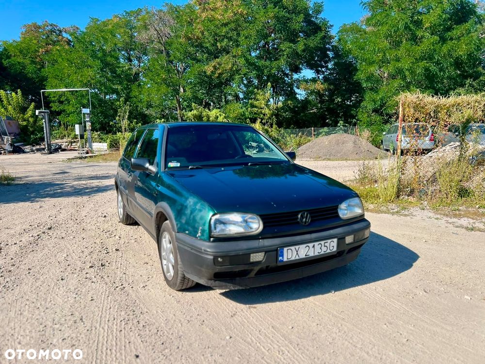 Volkswagen Golf 1.6 CL - 6