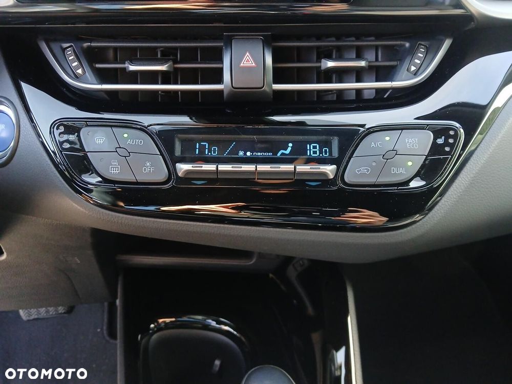 Toyota C-HR 2.0 Hybrid Executive - 33