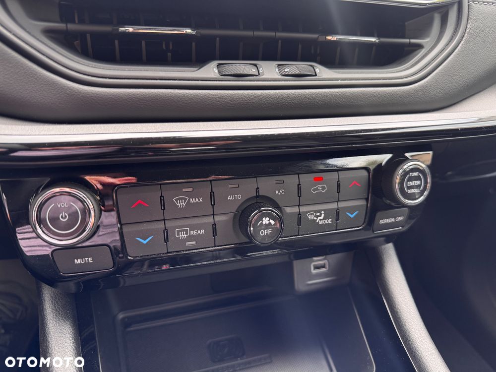 Jeep Compass - 18