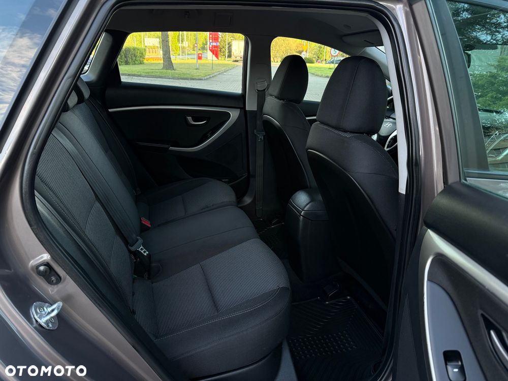 Hyundai i30 1.4 Premium - 18
