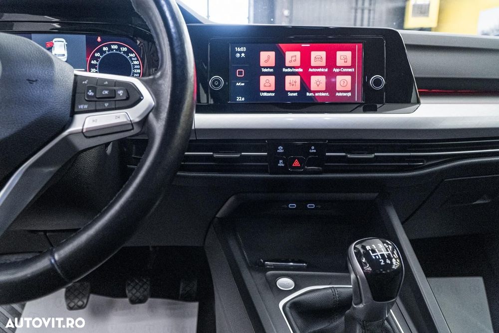 Volkswagen Golf 1.0 TSI (BlueMotion Technology) Comfortline - 38