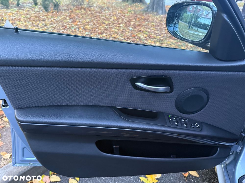 BMW Seria 3 2009