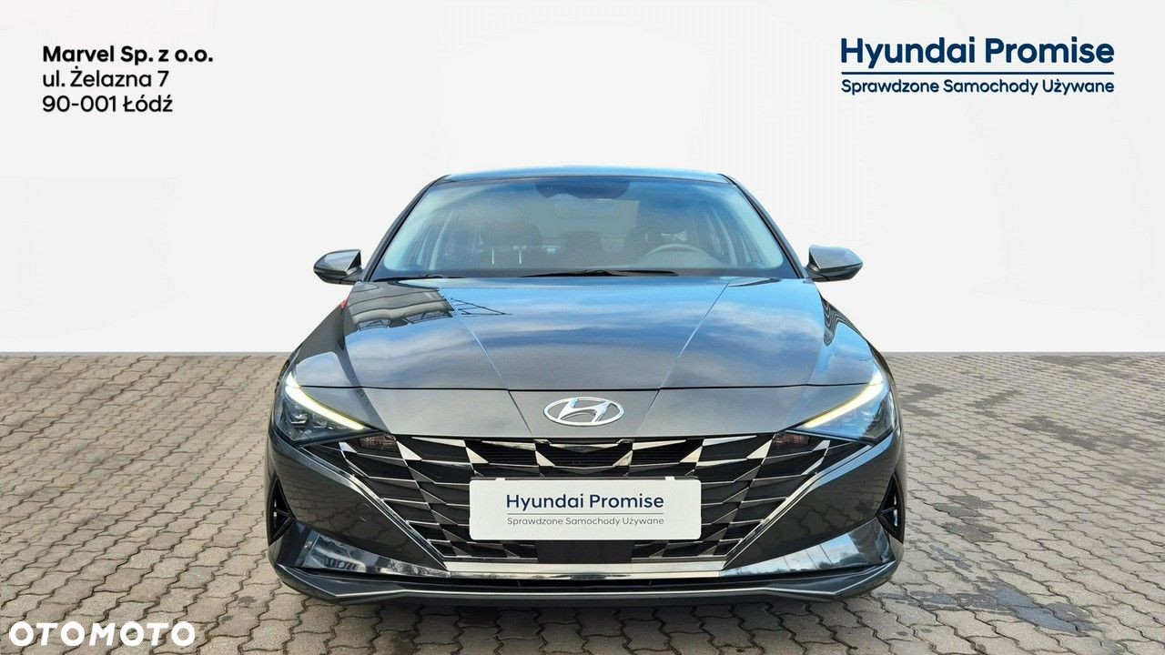 Hyundai Elantra - 8