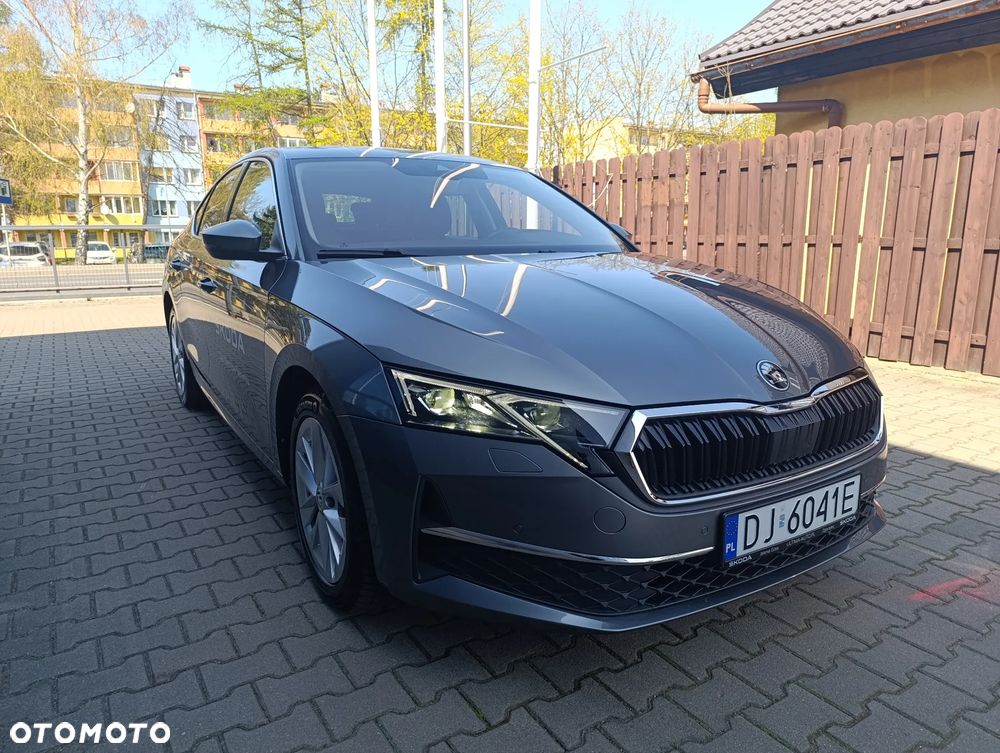 Skoda Octavia 1.5 TSI mHEV Selection DSG - 4