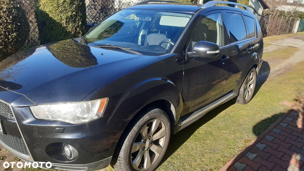 Mitsubishi Outlander 2.0 DID Intense + - 13