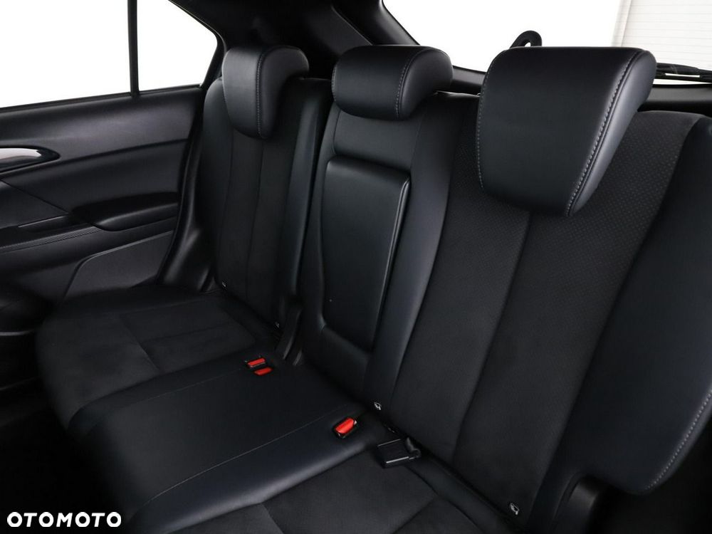 Mitsubishi Eclipse Cross 4WD Plus Select - 18