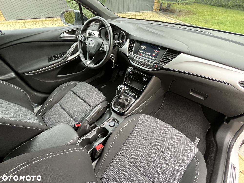 Opel Astra 1.2 Turbo Start/Stop 120 Jahre - 8