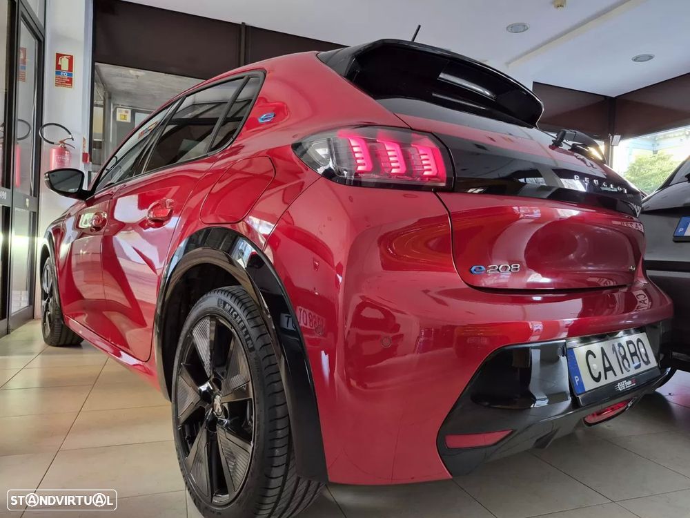 Peugeot e-208 50 kWh GT - 7