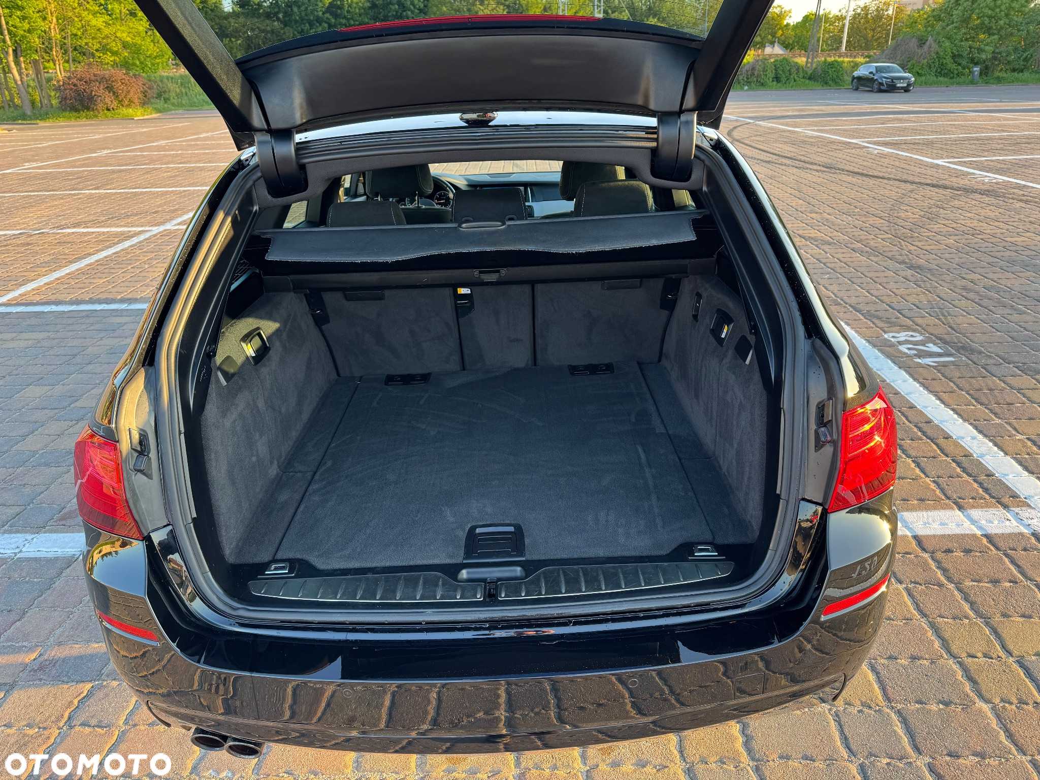 BMW Seria 5 520d xDrive Touring Luxury Line - 11