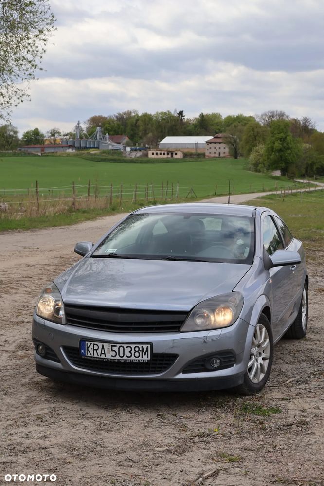 Opel Astra 1.9 CDTI Cosmo - 2