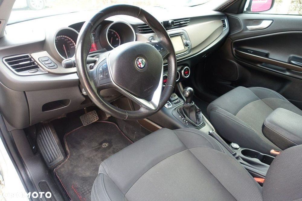 Alfa Romeo Giulietta - 10