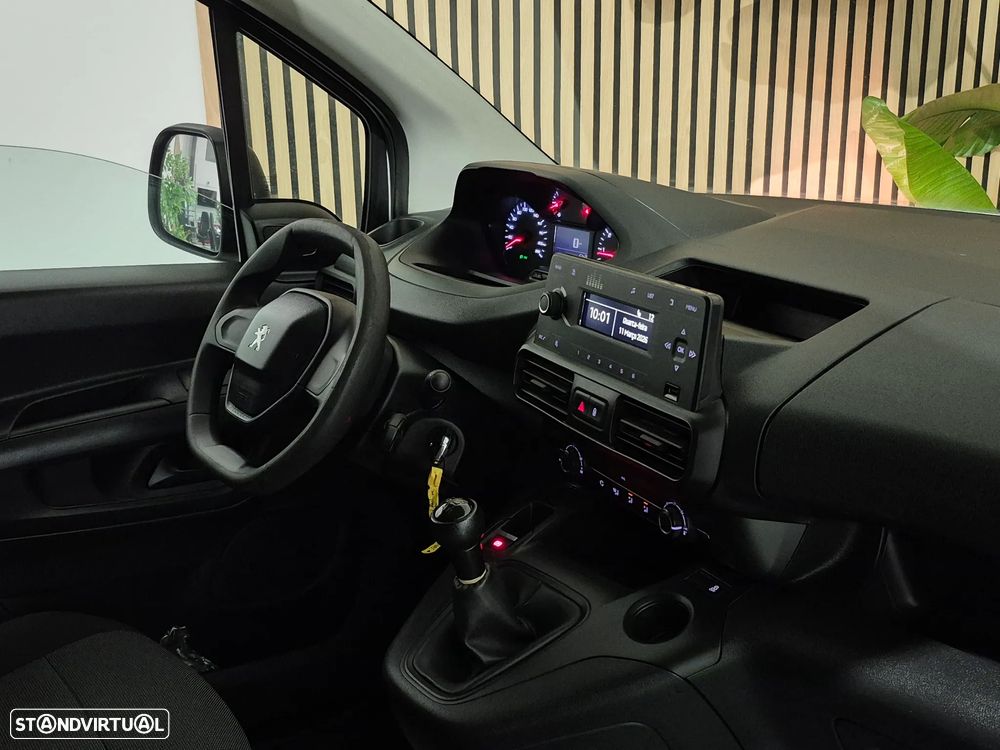 Peugeot Partner LONGA - 70.000KMS | GARANTIA | NACIONAL - 3 LUGARES - 15