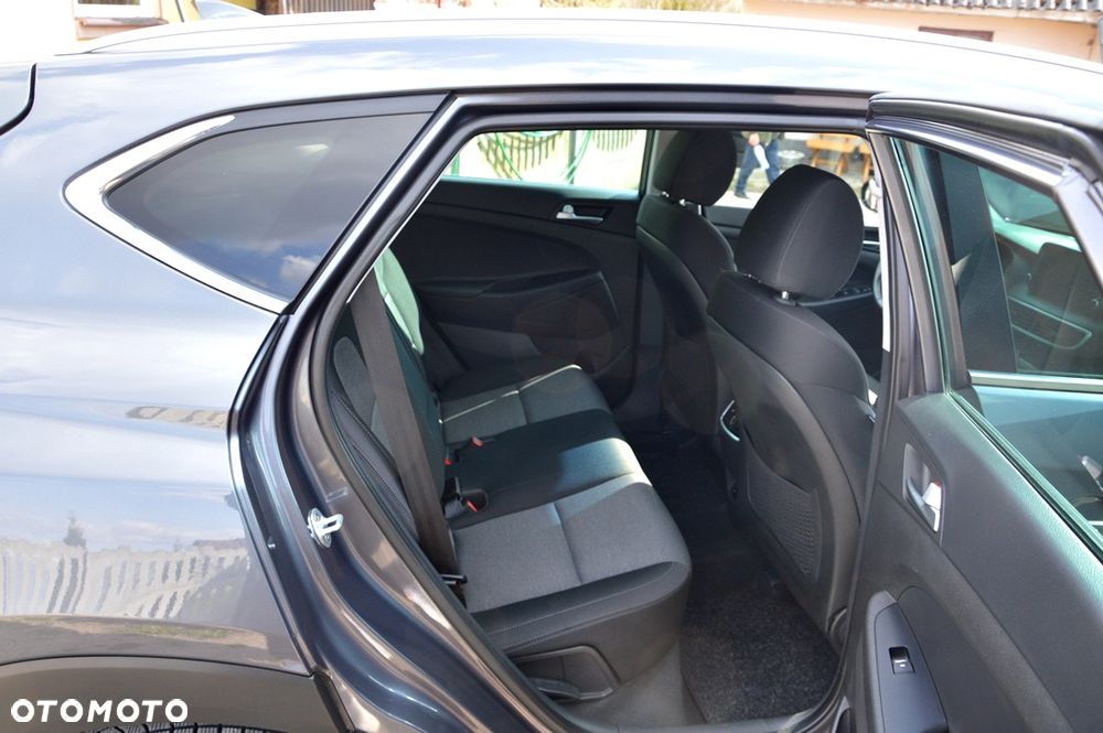 Hyundai Tucson 1.6 CRDi 48V-Hybrid 2WD DCT Select - 23