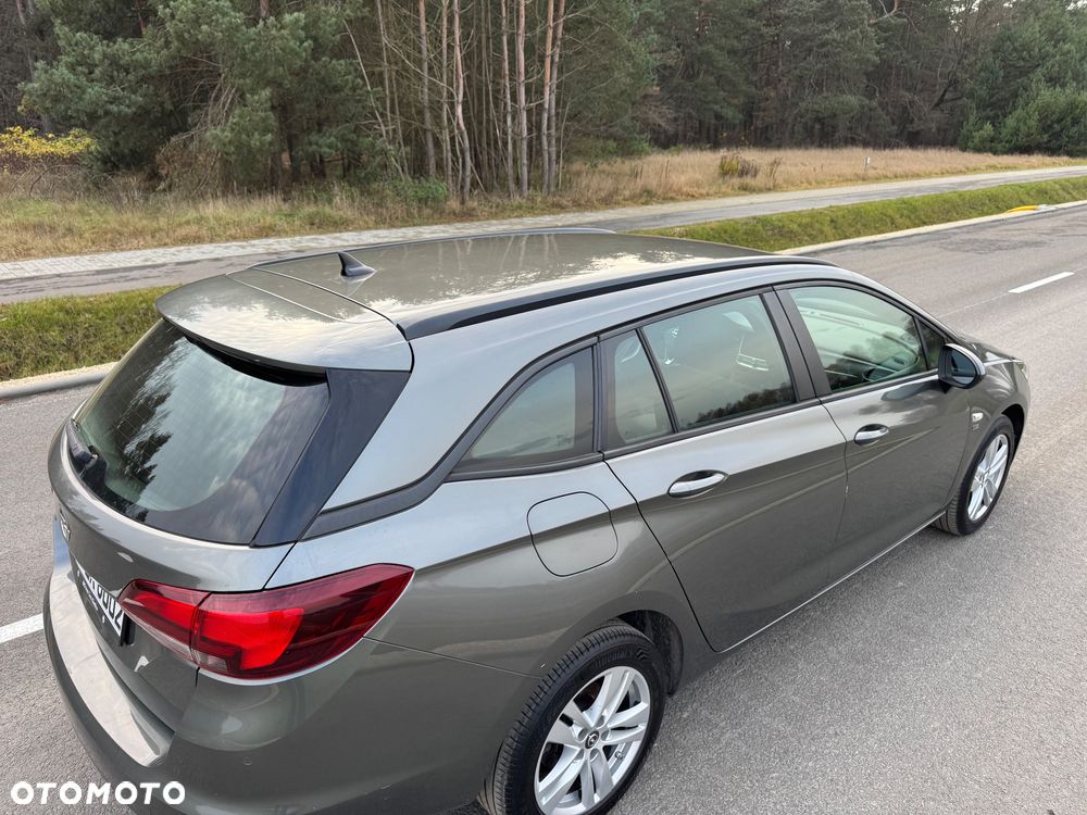 Opel Astra 1.4 Turbo 120 Jahre - 4