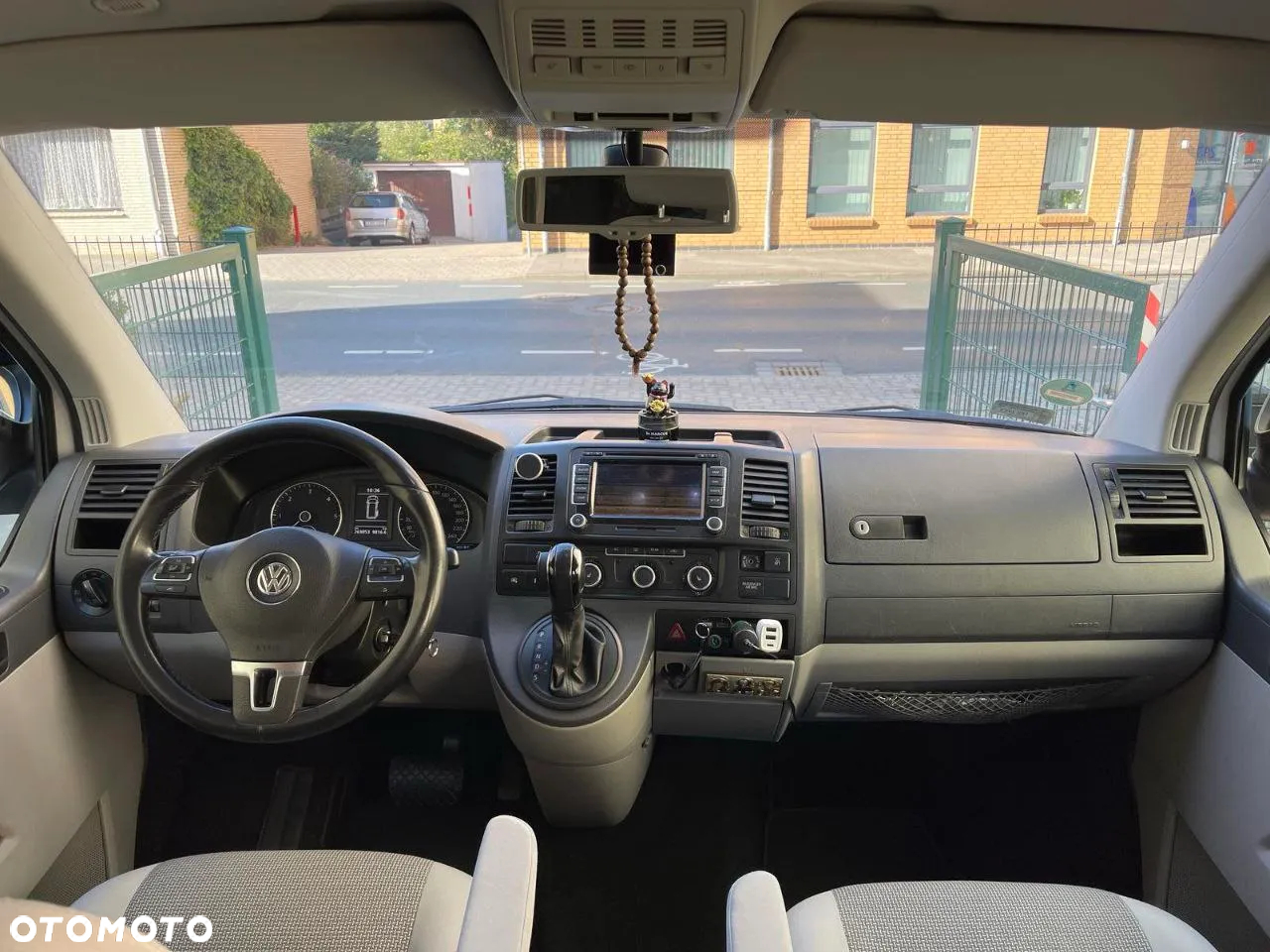 Volkswagen Caravelle - 5