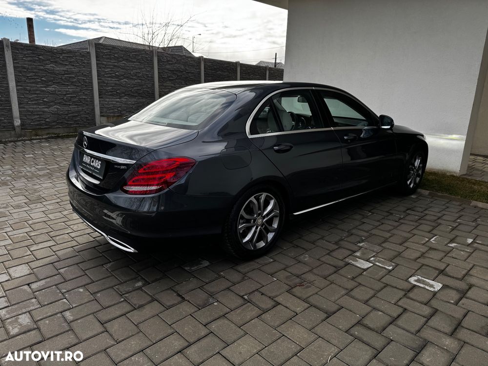 Mercedes-Benz C 220 (BlueTEC) d 7G-TRONIC Avantgarde - 4