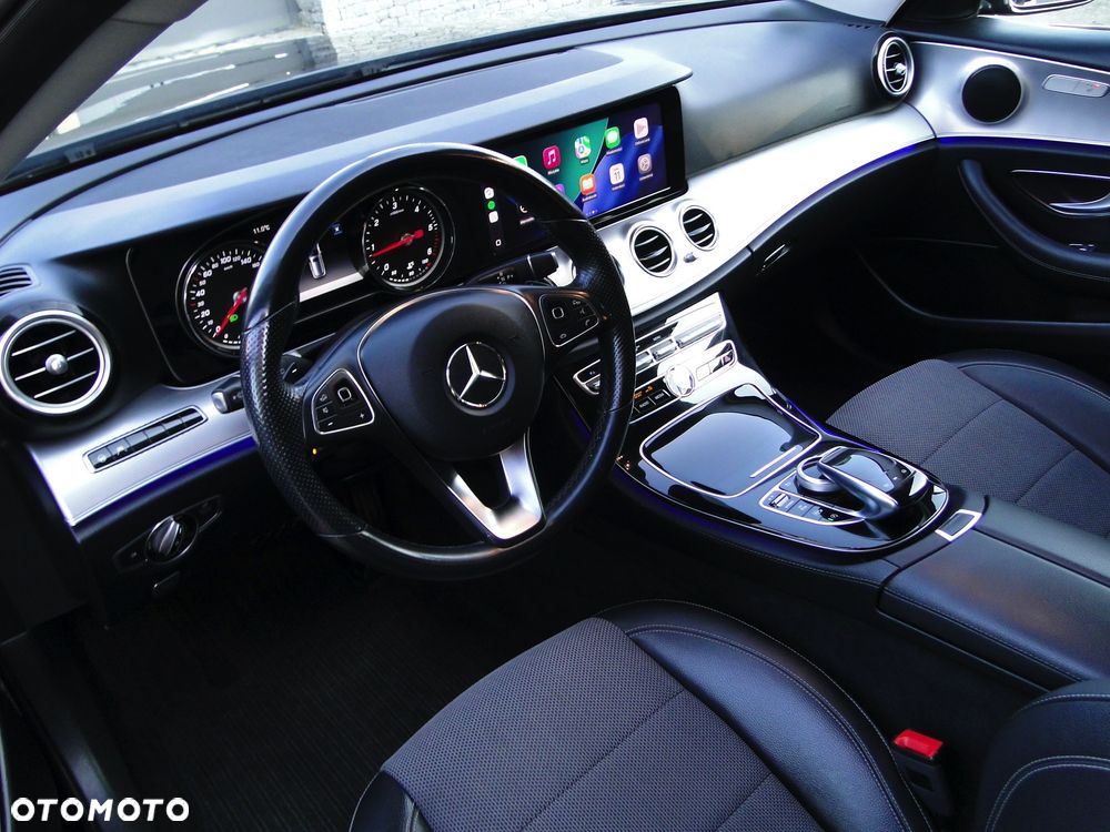 Mercedes-Benz Klasa E 220 d 9G-TRONIC - 13