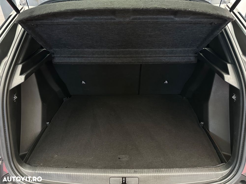 Peugeot 2008 PureTech 130 EAT8 Active - 36