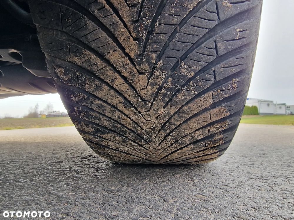 Mercedes-Benz CLA 200 AMG Line 7G-DCT - 20