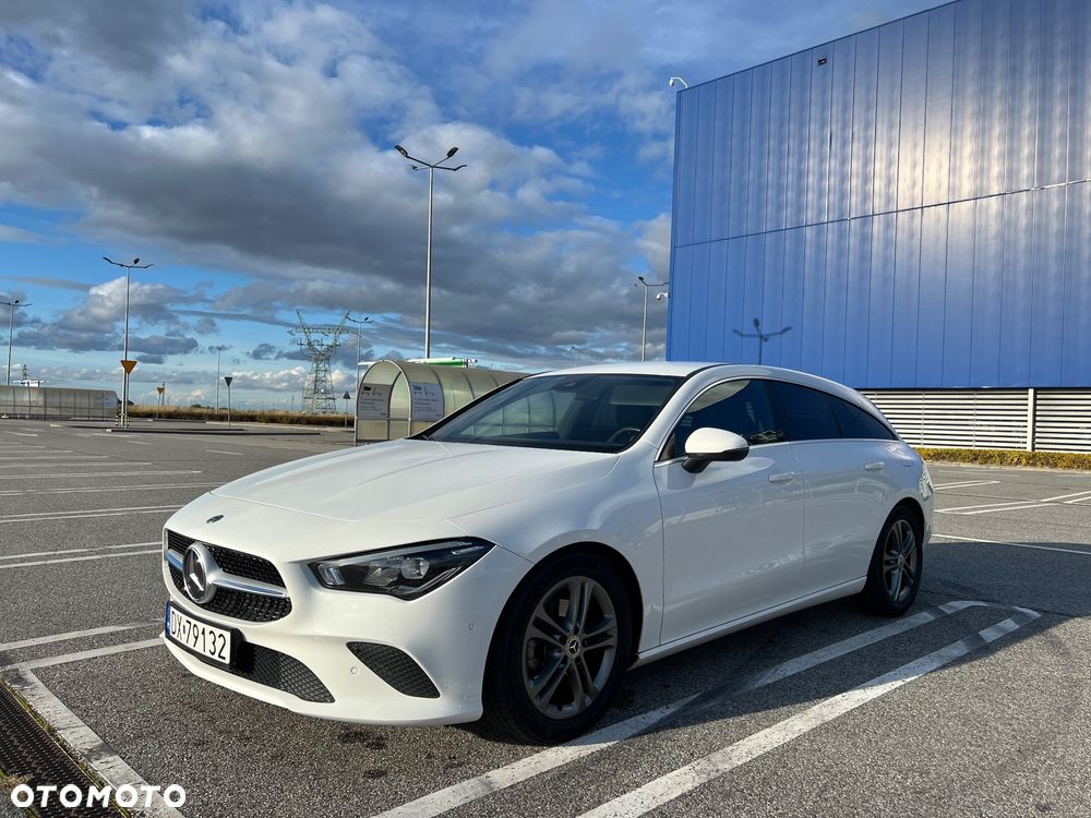 Mercedes-Benz CLA 180 Shooting Brake 7G-DCT - 3
