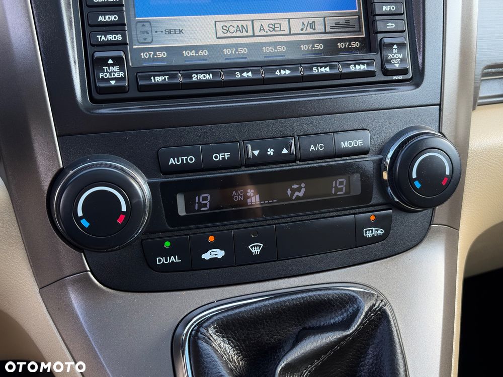 Honda CR-V 2.0i-VTEC Executive - 24