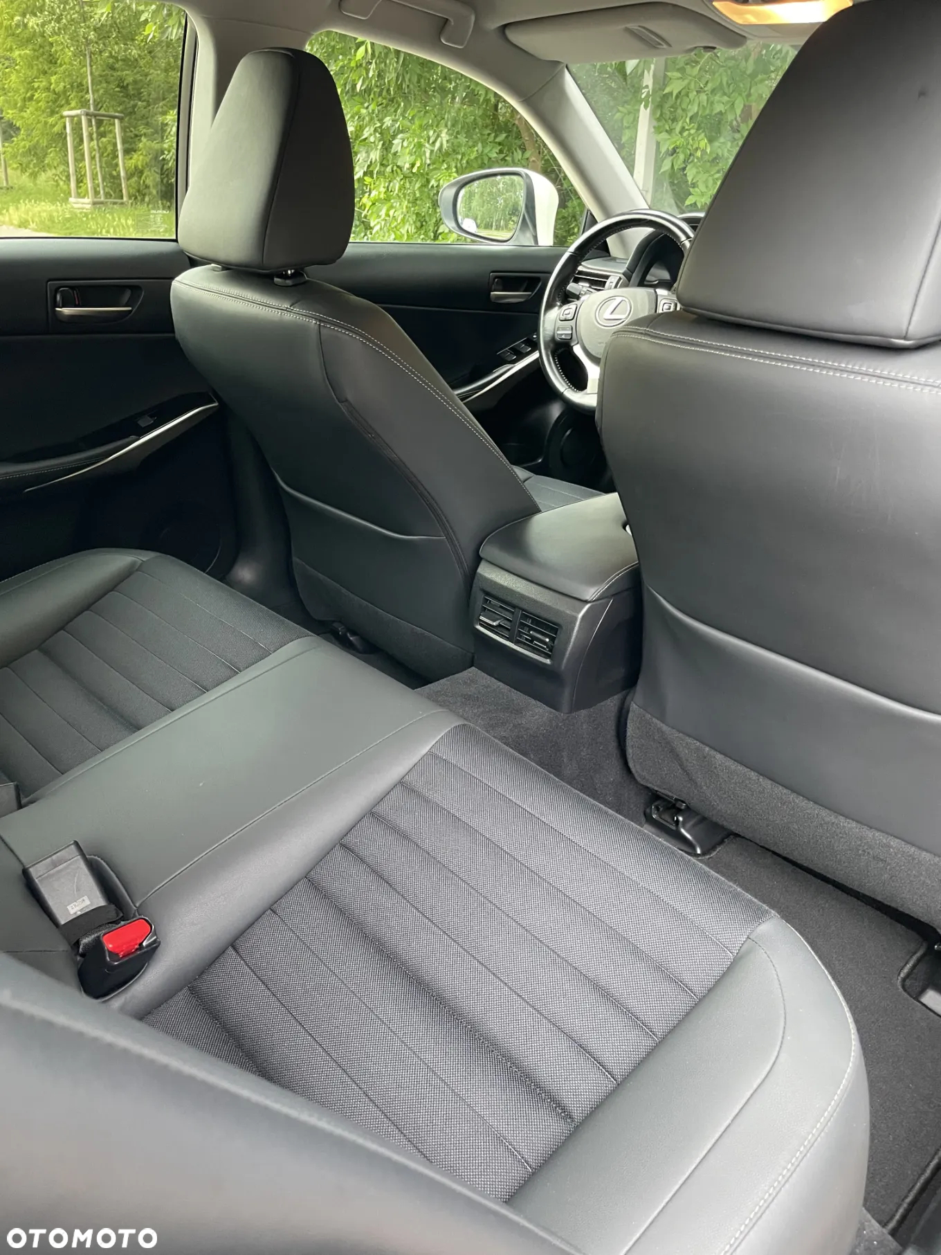 Lexus IS 200t Elegance - 18