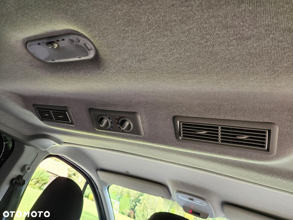 Renault Trafic - 22
