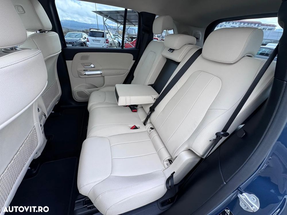 Mercedes-Benz EQB - 28