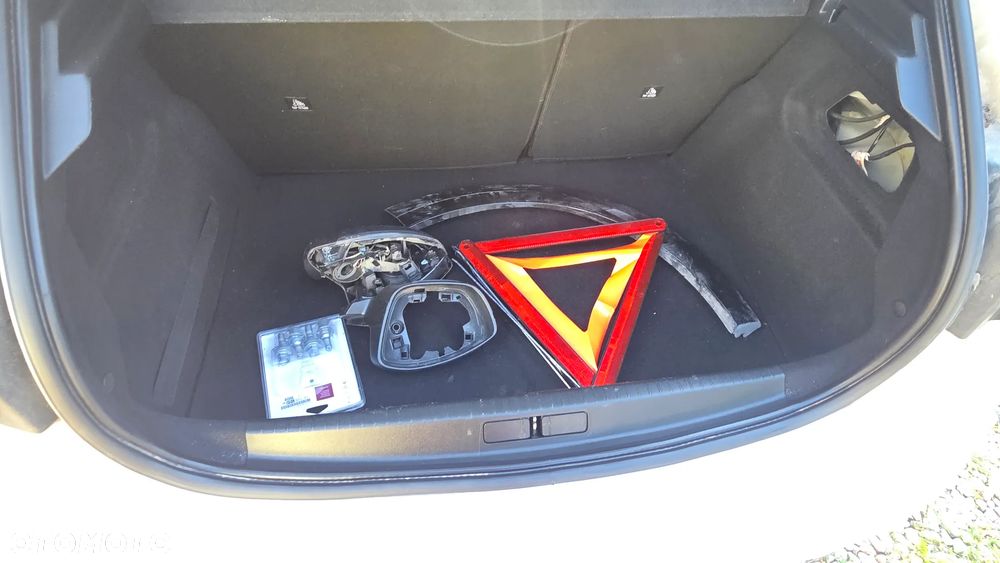 Peugeot 208 Elektromotor 136 GT - 10